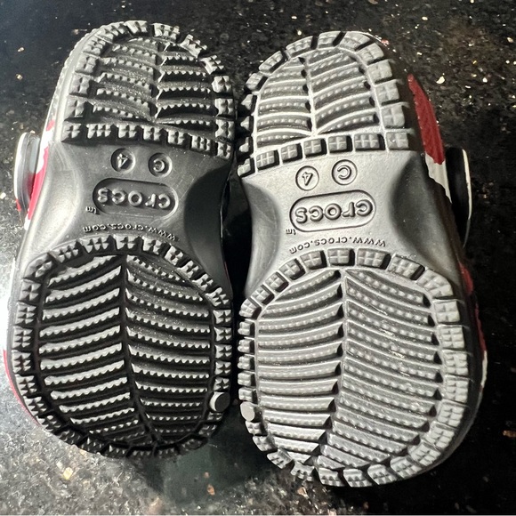 Crocs Toddlers Classic Red Camo Clog size C4 - Picture 4 of 4